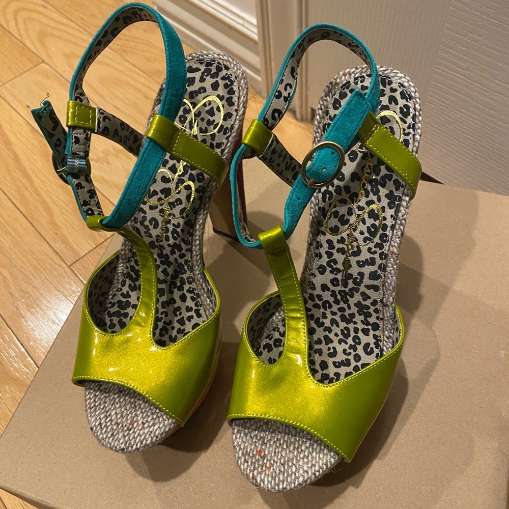 Jessica Simpson platforms - Picture 2 of 6